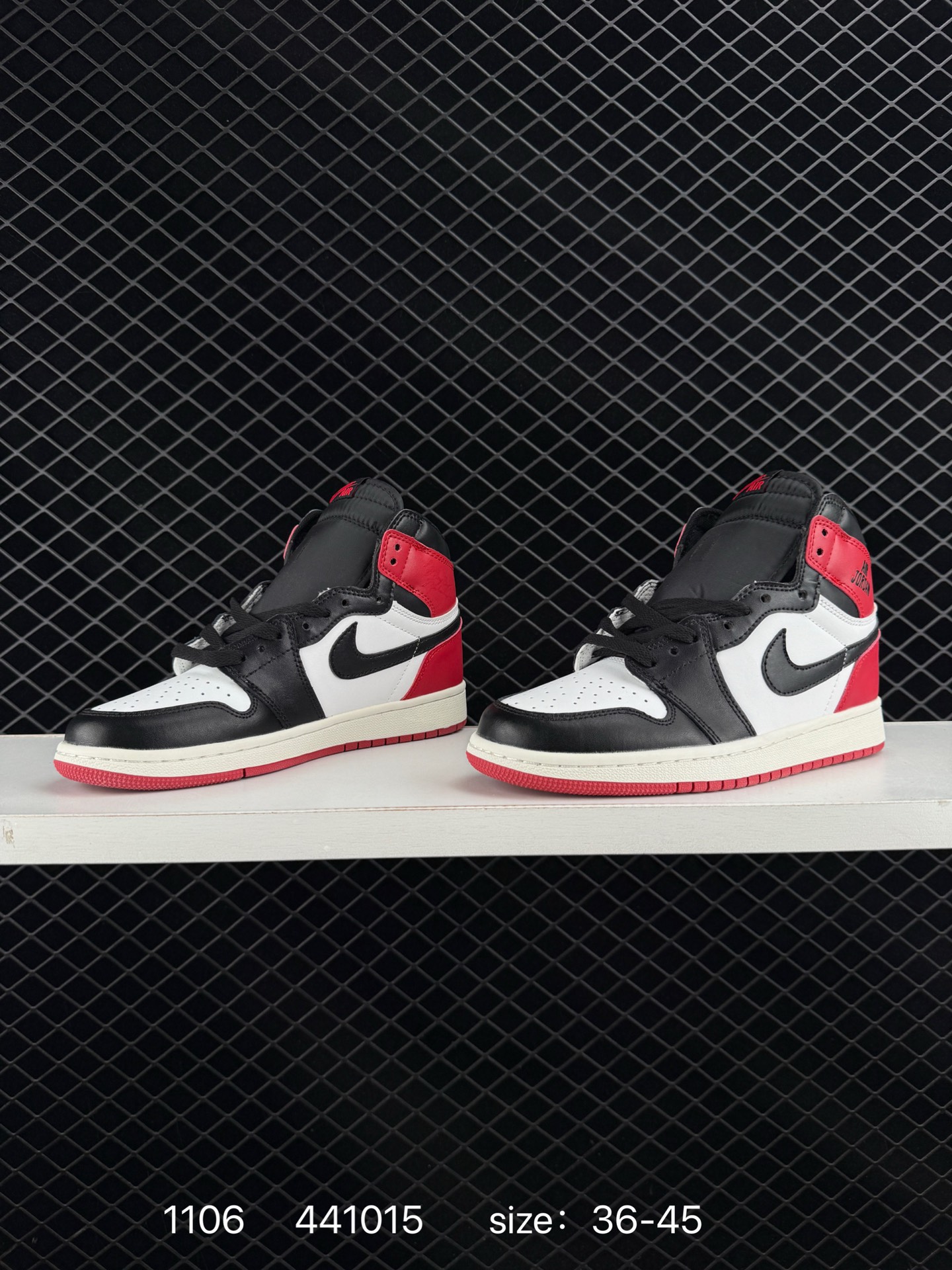 NIKE Air Jordan 1 Retro Mid AJ1